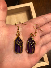 Load image into Gallery viewer, Purple Crystal Dangle Earrings
