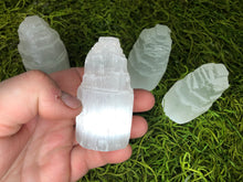 Load image into Gallery viewer, Mini Selenite/ Satin Spar Towers
