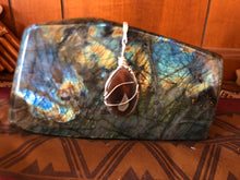 Load image into Gallery viewer, Agate Slice Wire Wrapped Necklace
