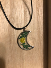 Load image into Gallery viewer, Floral Moon Necklace
