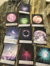 Load image into Gallery viewer, Moonology Oracle Card Reading
