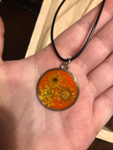 Load image into Gallery viewer, Orange Flower Resin Necklace
